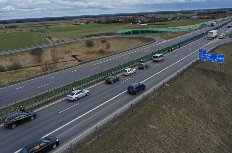 Judėjimo tarp savivaldybių kontrolė: Jonavos rajone patikrinta arti puse tūkstančio vairuotojų