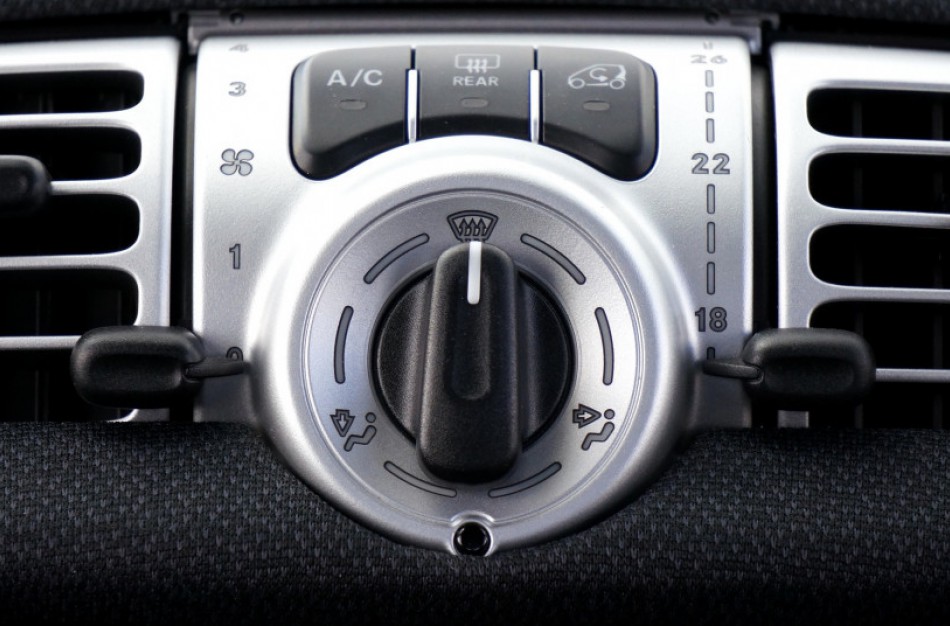 Automobilių oro kondicionierių pildymui – 3 mėn. garantija