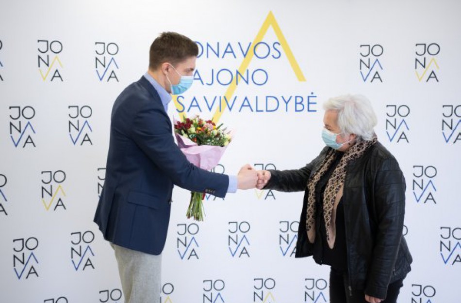 Ilgametė pareigūnė L. Paklina išlydėta į pensiją