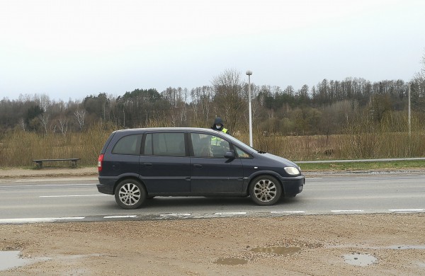 Gausios kelių policijos pajėgos Jonavoje: kokios priemonės vykdomos