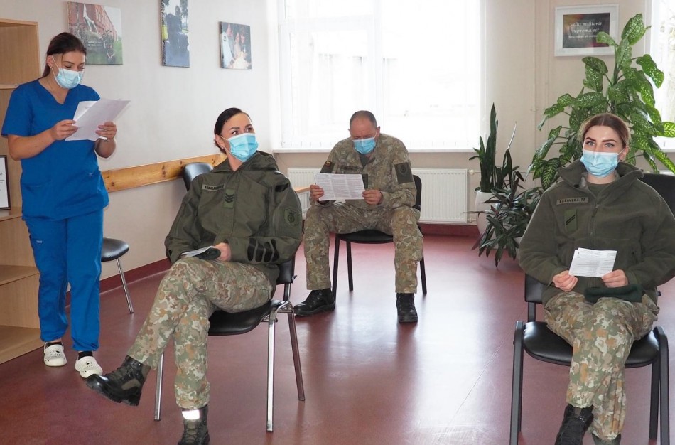 Lietuvos kariuomenėje pradėta masinė personalo vakcinacija