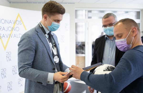 Prizines vietas užėmusiems Jonavos klubams – savivaldybės premijos