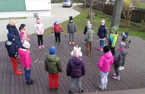 Minint triukšmo dieną - žaidimai ir pamokėlės tyloje
