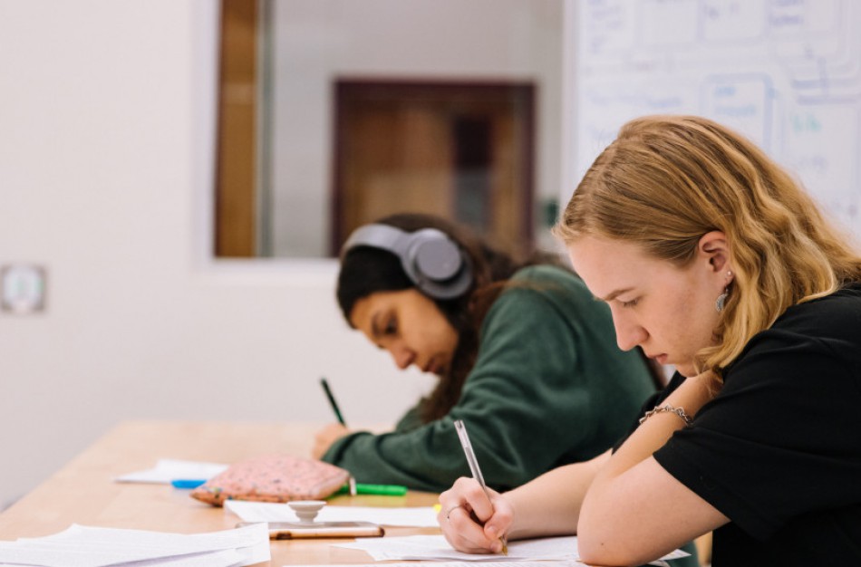 Pandemija neigiamai paveikė studijuojančių jaunuolių savijautą