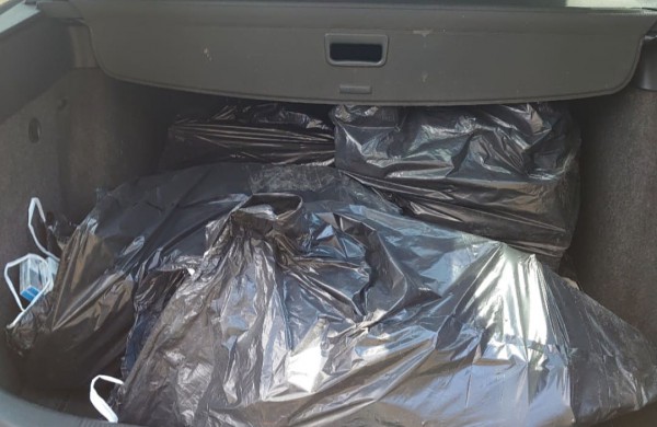 Už automobilyje rastas cigaretes – tūkstantinė bauda