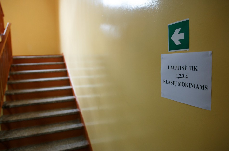 Nustatyti pirmieji COVID-19 atvejai pradinukų klasėse