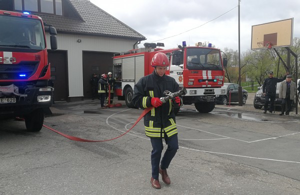 Jonavos ugniagesiai gelbėtojai mini Šv. Florijono – ugniagesių globėjo dieną