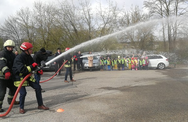 Jonavos ugniagesiai gelbėtojai mini Šv. Florijono – ugniagesių globėjo dieną