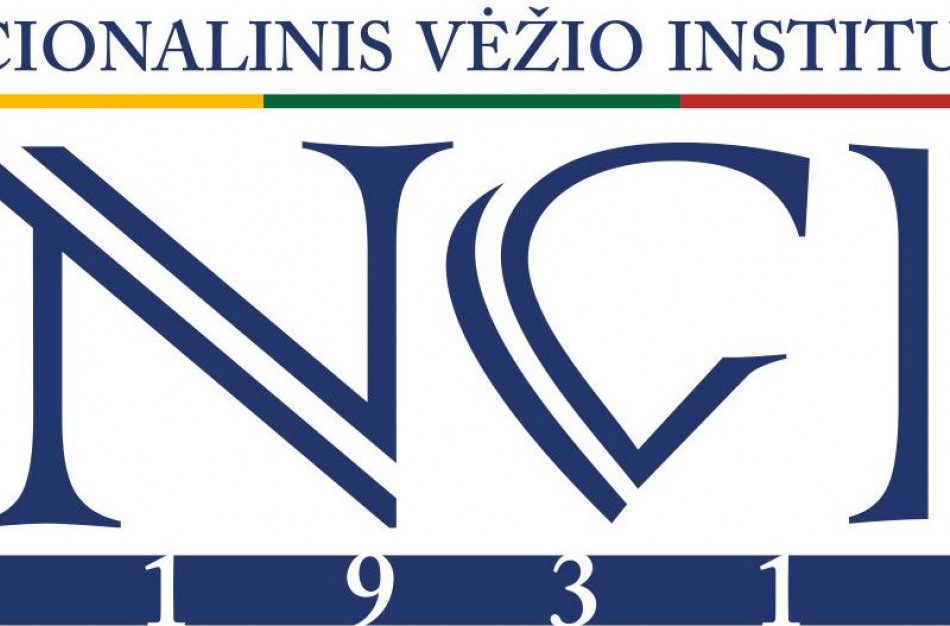 55-erių pacientas išbandė šiuolaikinės chirurgijos galimybes: per kelis nedidelius pjūvius pašalintas navikas