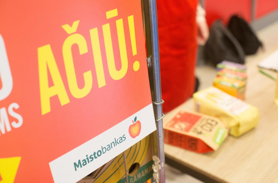 Savaitgalį vykusioje „Maisto banko“ akcijoje paaukota daugiau nei 287 tūkstančiai maisto produktų