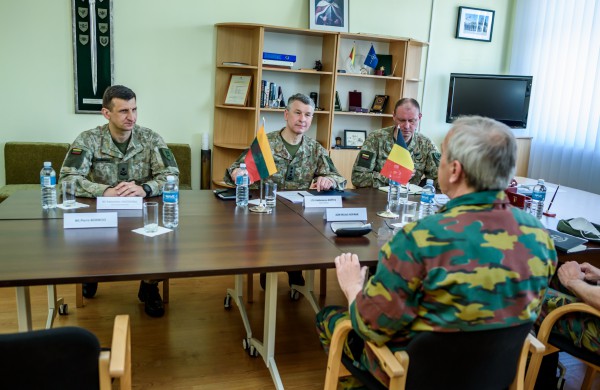Rukloje susitiko Lietuvos ir Belgijos kariuomenių vadai