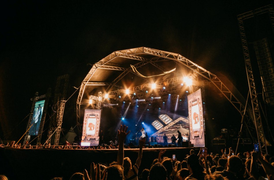 Nuo pirmadienio Lietuvoje bus leidžiami didesni renginiai