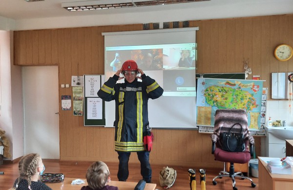 Popietės "Saugi vasara" Justino Vareikio progimnazijoje