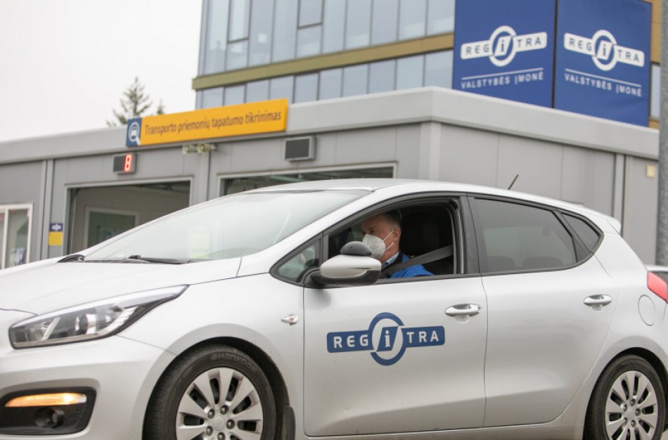 Vidaus reikalų ministrė: aptarnavimo nesklandumai valstybės įmonėje „Regitra“ turi būti pašalinti