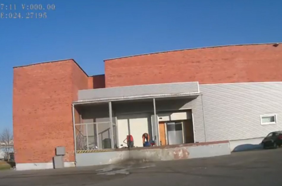 Pradėtas tyrimas dėl galimo aplinkos teršimo iš prekybos centro “Norfa”