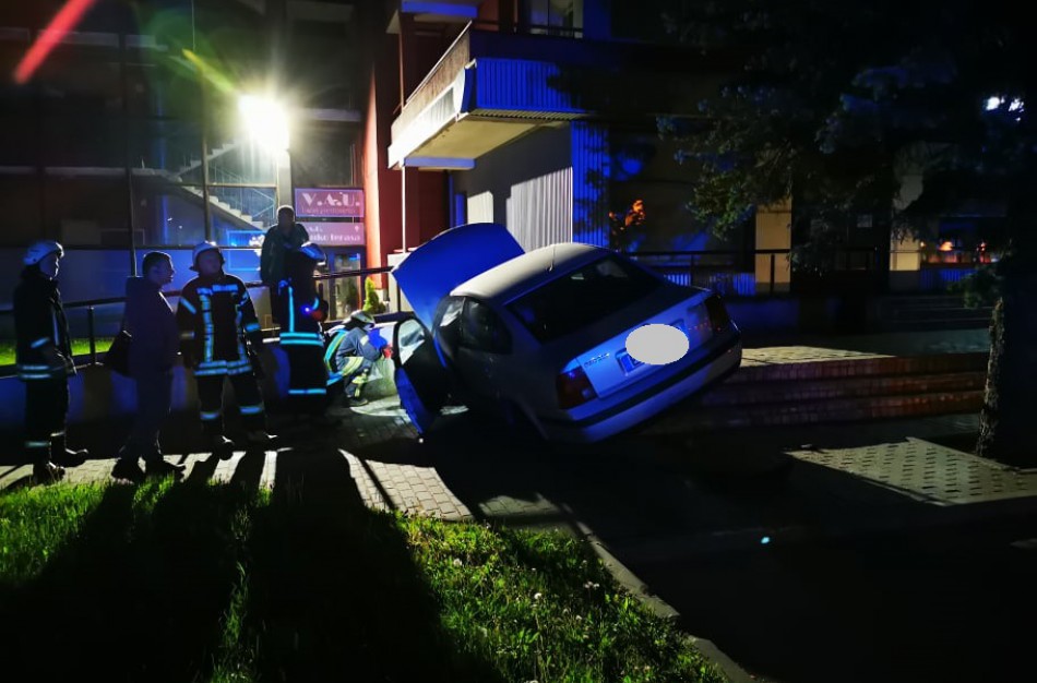 Girto vairuotojo „pasiskraidymo“ pasekmės – „ant kojų“ sukeltos tarnybos