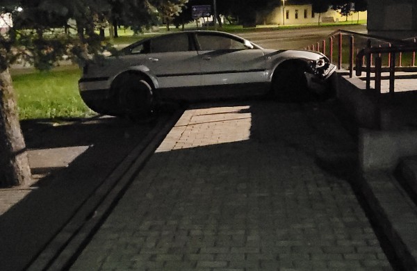 Girto vairuotojo „pasiskraidymo“ pasekmės – „ant kojų“ sukeltos tarnybos