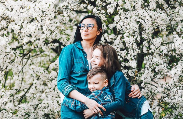 Įkvepianti mamos stiprybė: kovojant už dukros gyvybę, rado jėgų padėti dar ir kitiems