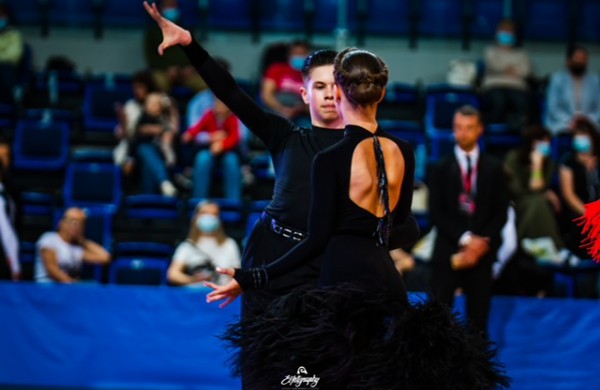 Sėkmingas „Bonus“ šokėjų pasirodymas “Jonava Open 2021” varžybose