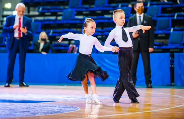 Sėkmingas „Bonus“ šokėjų pasirodymas “Jonava Open 2021” varžybose