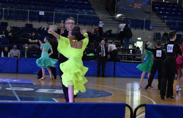 Sėkmingas „Bonus“ šokėjų pasirodymas “Jonava Open 2021” varžybose