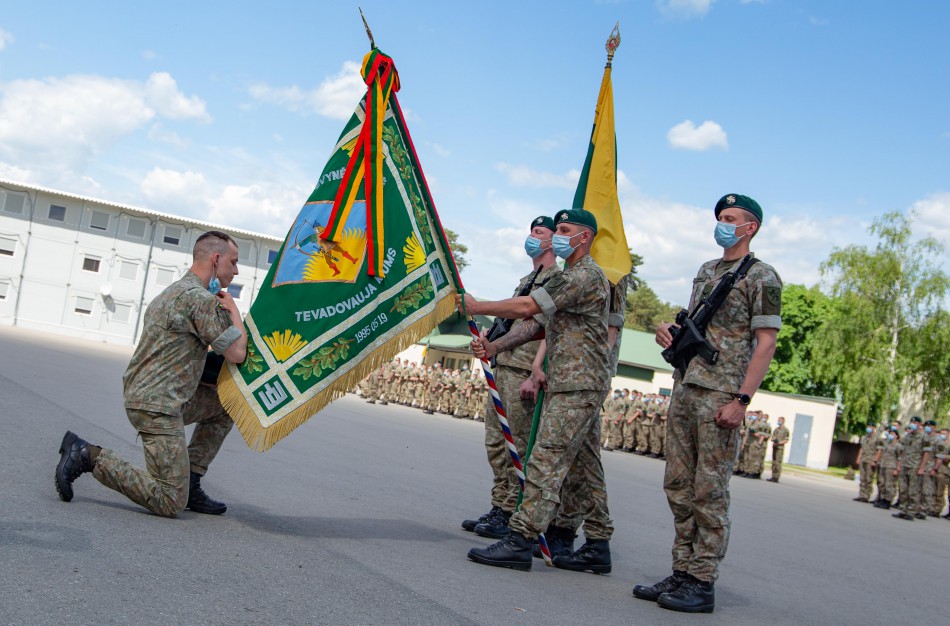 Daugiau kaip 400 jaunųjų karių papildys parengtojo kariuomenės rezervo gretas