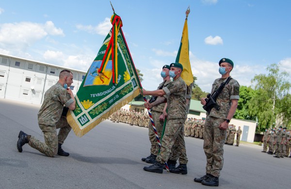 Daugiau kaip 400 jaunųjų karių papildys parengtojo kariuomenės rezervo gretas