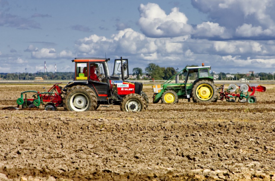 Pirmenybė nuomotis valstybinę žemę – jauniesiems ūkininkams