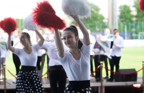 Atidarytas rekonstruotas Jonavos miesto stadionas