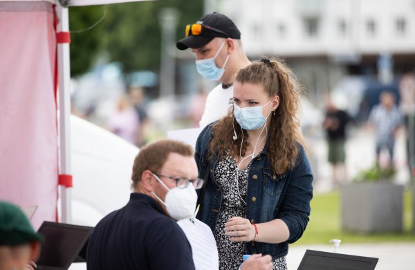 Jonavos Sąjūdžio aikštėje paskiepijo beveik 400 žmonių