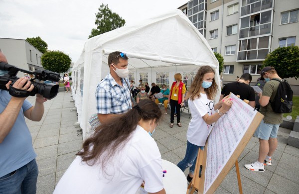 Jonavos Sąjūdžio aikštėje paskiepijo beveik 400 žmonių