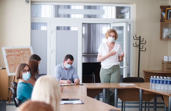 Jonavoje sutartimi įtvirtintas institucijų atsako į smurtą artimoje aplinkoje algoritmas