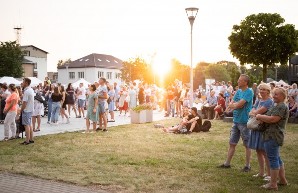 Jonavoje paminėtos Joninės: kviečiame pasidairyti po nuotraukų galeriją