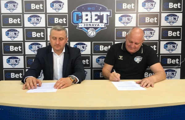 Tęs darbus Jonavoje: V. Šeškus ves „CBet“ ir LKL lygoje