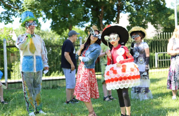 Jonavos rajono neįgaliųjų veiklos centro kiemelyje – įspūdingas „Laimės traukinys“