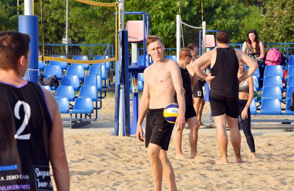 Joninių taurė dėl užklupusios audros virto dviejų dienų turnyru