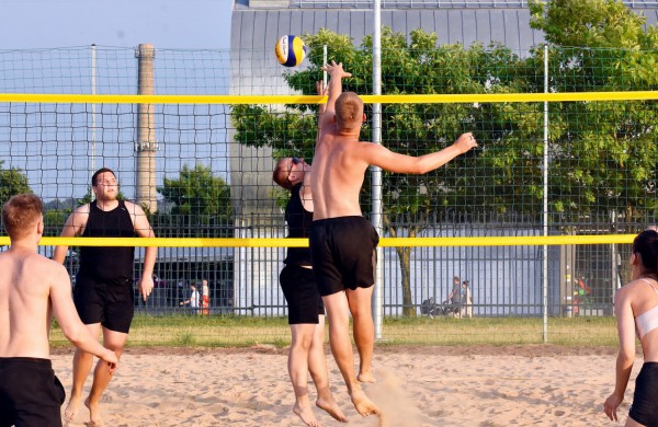 Joninių taurė dėl užklupusios audros virto dviejų dienų turnyru