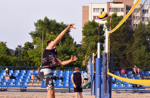 Joninių taurė dėl užklupusios audros virto dviejų dienų turnyru