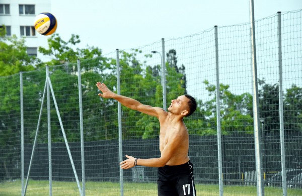 Joninių taurė dėl užklupusios audros virto dviejų dienų turnyru