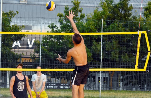 Joninių taurė dėl užklupusios audros virto dviejų dienų turnyru