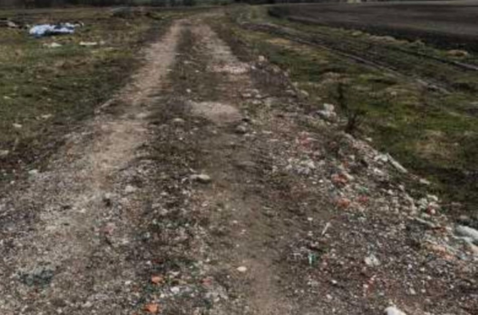 Edgaras: Ar statybinis laužas ant kelio yra norma, ar aplinkos apsaugos pažeidimas?