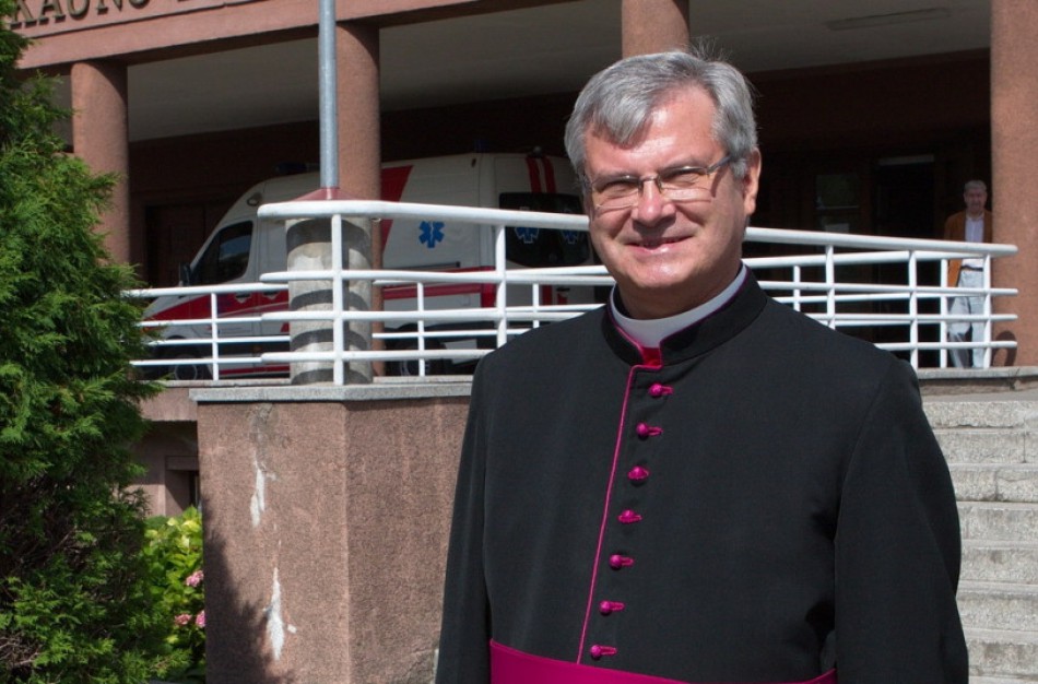 Monsinjoras Artūras Jagelavičius: „Donoro kortelė – lyg meilės testamentas“