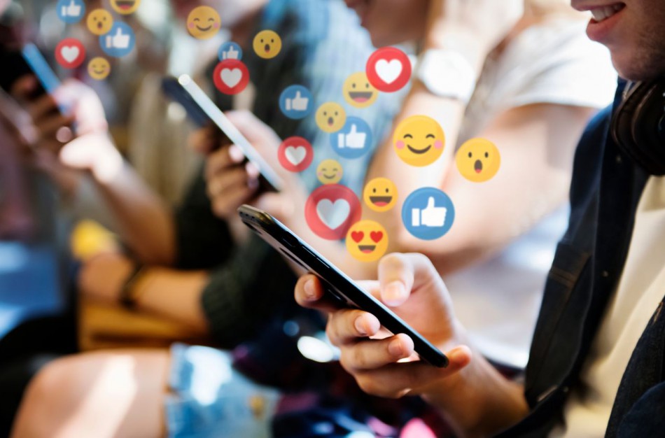 Minint Pasaulinę emociukų dieną: kaip japono išradimas pasiekė kiekvieno mūsų telefonus?