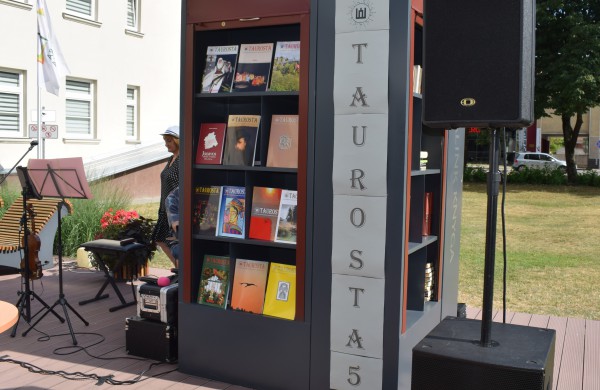 Jonavos krašto kultūros ir istorijos metraščiui „Taurosta“ – penkeri!