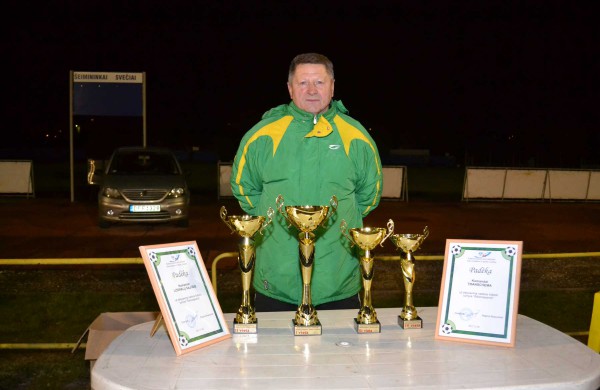 Naktinio futbolo nugalėtojai – SMK „Vikingai“ futbolininkai