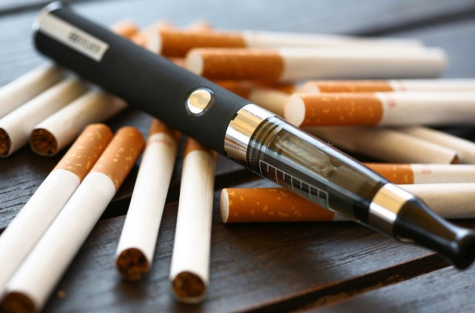 Cigarečių dūmai gali įsigerti ir per odą: kaip apsaugoti vaikus nuo pasyvaus rūkymo?