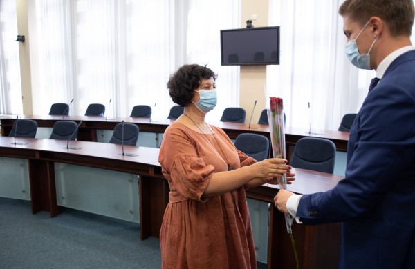 Savivaldybėje pagerbti Jonavos rajono šimtukininkai