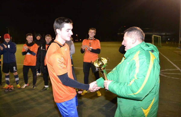 Naktinio futbolo nugalėtojai – SMK „Vikingai“ futbolininkai