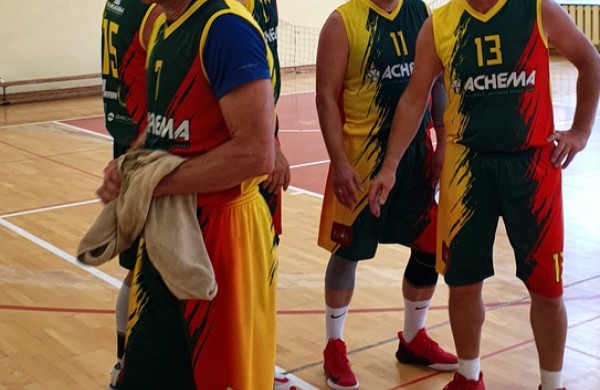 Baltijos taurės turnyre - vicečempionų vardai Achemos krepšinio veteranams