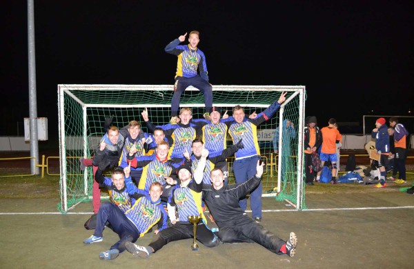 Naktinio futbolo nugalėtojai – SMK „Vikingai“ futbolininkai